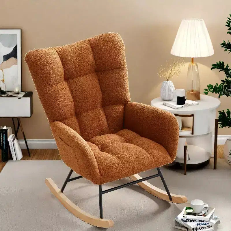 Sedia a dondolo per cameretta con schienale alto e rivestimento in peluche Teddy