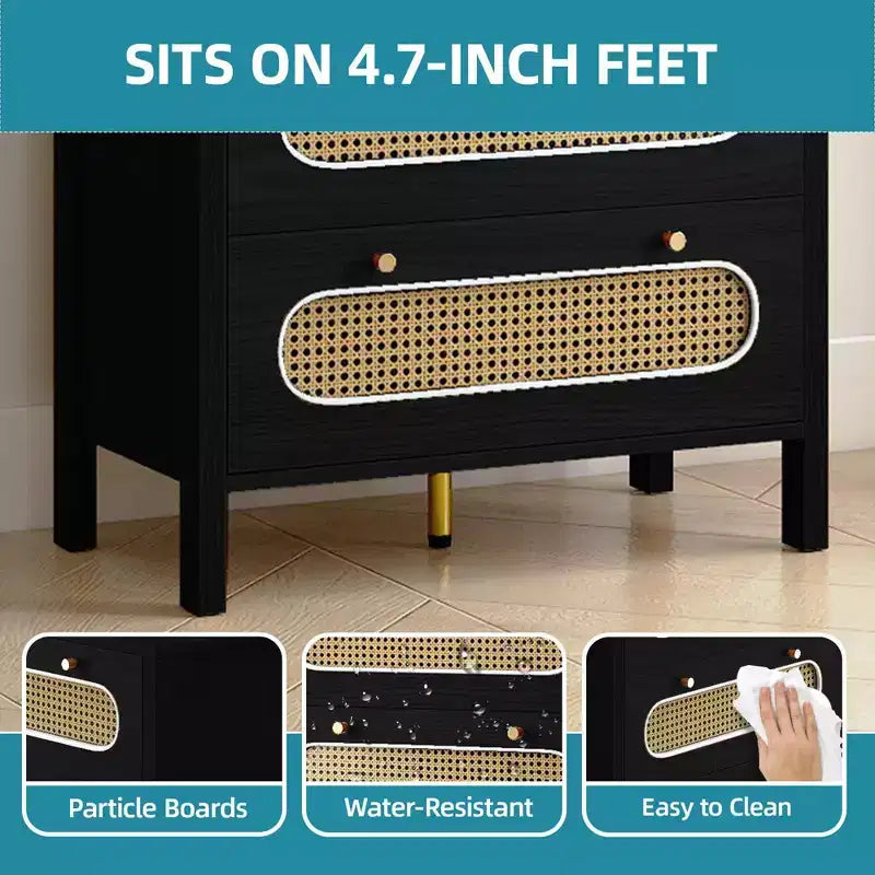 Cassettiera Boho da 47 pollici con maniglie dorate e piedini regolabili, cassettiera in rattan a 5 cassetti, mobile contenitore in legno