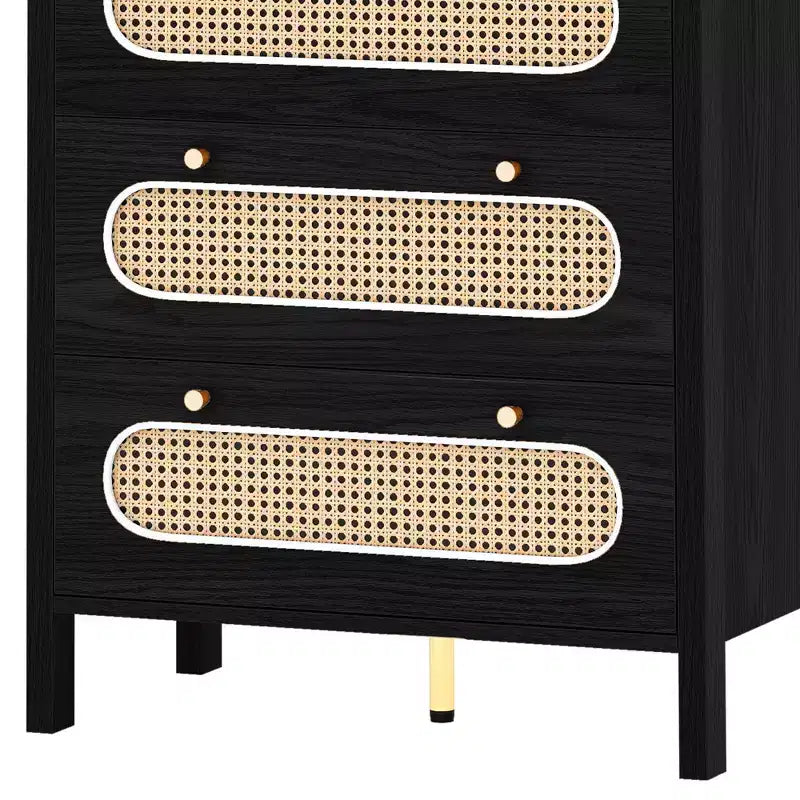 Cassettiera Boho da 47 pollici con maniglie dorate e piedini regolabili, cassettiera in rattan a 5 cassetti, mobile contenitore in legno