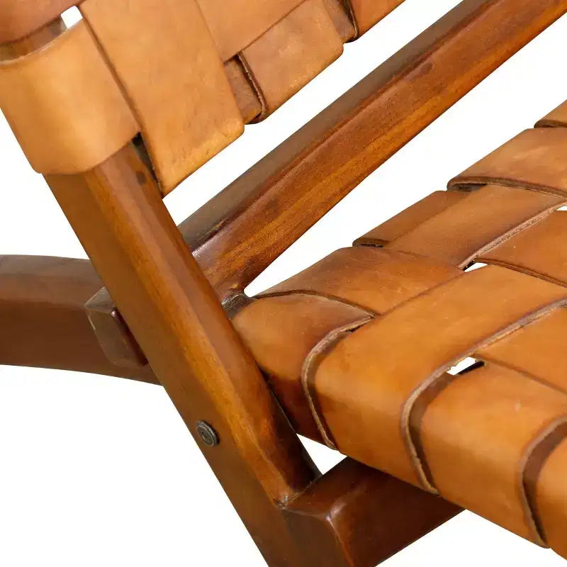 Poltrona Mid-Century Modern, Pelle Marrone Cognac, Struttura in Teak Massello