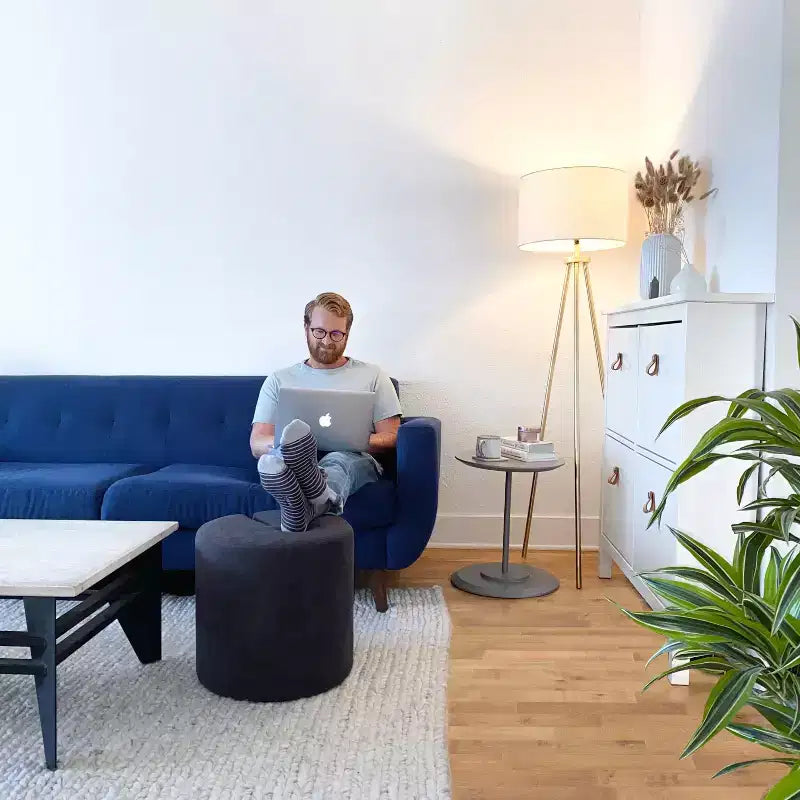 Tavolino da Caffè Ashwood con Pouf in Tessuto, Set Salotto 2 Pezzi
